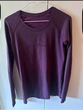 Lululemon
Swiftly Tech long Sleeve
